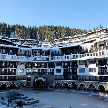 Апартамент Grand Monastery Violet With One Bedroom And A Terrace Пампорово